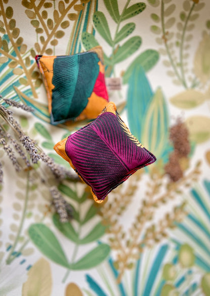 Paire de chaufferettes mains graines de lin forme carré,  compresses chaud-froid