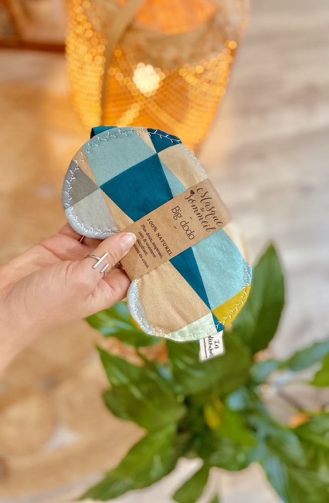 Masque sommeil occultant coton bio naturel artisanal pour nuit, sieste, et voyage